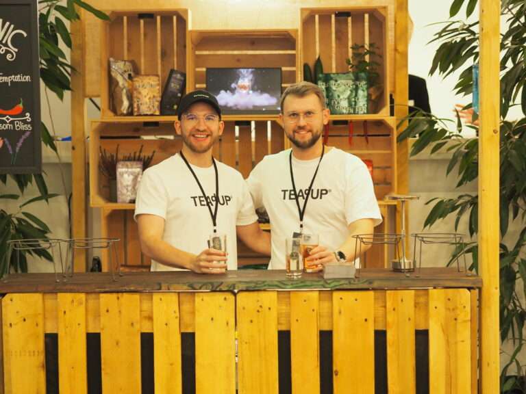 Die Gründer auf der Gin A'Fair